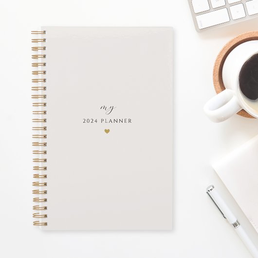 現代のゴールドハートカスタムネームと年2024 プランナー手帳