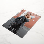 現代の写真付き卒業発表 箔招待状 (回転した状態)