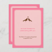 現代の愛の鳥ピンクの結婚式の返信 招待状 (正面/裏面)