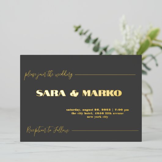 現代の文字体裁 |ミニマル結婚リスト 箔招待状 (立ち正面)