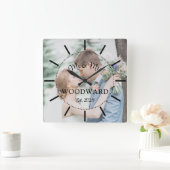 現代の新婚夫婦の結婚写真 スクエア壁時計 (ホーム)