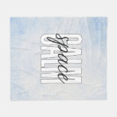 現代の穏やかな青い空間 名言 フリースブランケット (正面(横))