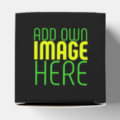 現代の編集可能なシンプルな黒の画像テキストテンプレート フェイバーボックス (上部)