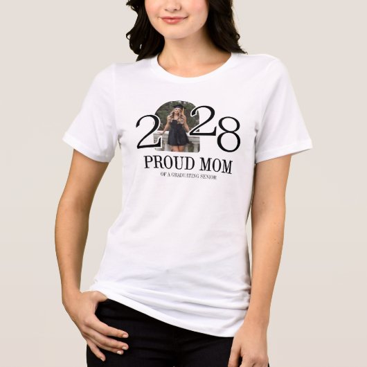 現代の誇り高き母 卒業する息子/娘の写真 トライブレンドTシャツ (正面)