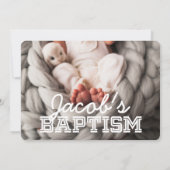 現代的でミニマルなプレッピーな洗礼写真 招待状 (裏面)