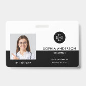 現代的なテンプレートの従業員写真ロゴ名前ナースID バッジ (正面)