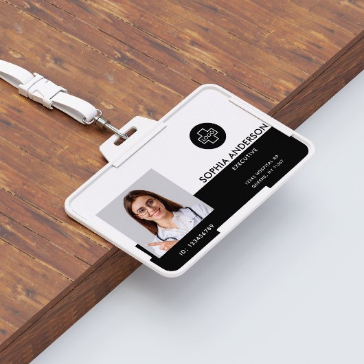 現代的なテンプレートの従業員写真ロゴ名前ナースID バッジ