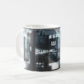 現代美術の装飾が付いている陶磁器のマグ: 青 コーヒーマグカップ (正面左)