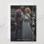 現代風感謝の言葉 シンプルな結婚式の写真 サンキューカード (正面)