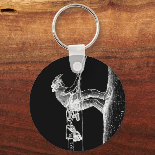 現在のチェーンソーで働く木の外科医アルボリスト キーホルダー (正面)