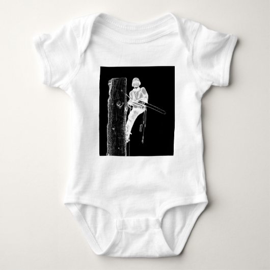 現在のチェーンソーで働く木の外科医アルボリスト ベビーボディスーツ (正面)