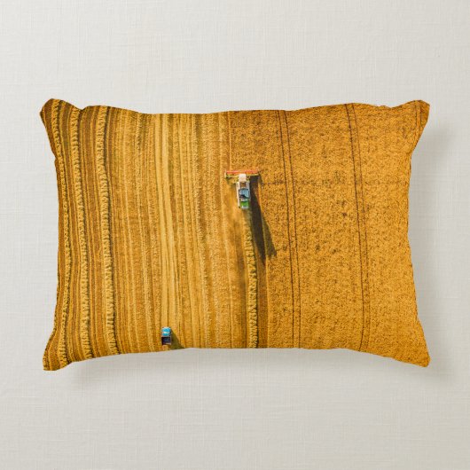 現場で作業するハーベスタの機械。ハーブを結合 アクセントクッション (正面)