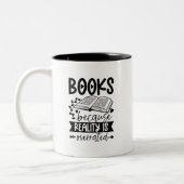 現実は本を愛し過ぎている ツートーンマグカップ (左)