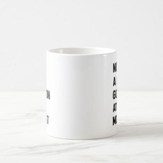 現時点ではあまり続いていないおもしろい コーヒーマグカップ (中央)