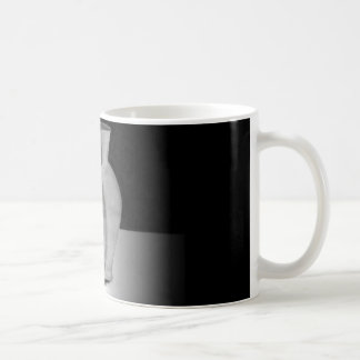 球の置かれた花瓶 コーヒーマグカップ