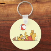 球のTシャツおよびギフトと遊んでいる犬 キーホルダー (正面)
