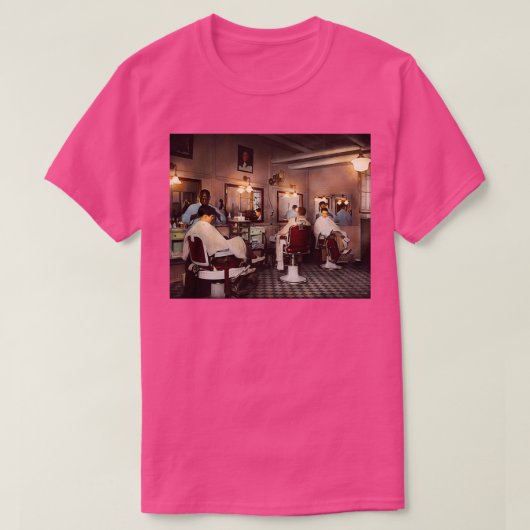 理容師セナトルスオンバーバーバーショップ1937 Tシャツ (デザイン正面)