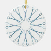 理容師、美容師の青はクリスマスのオーナメントをせん断します セラミックオーナメント (正面)