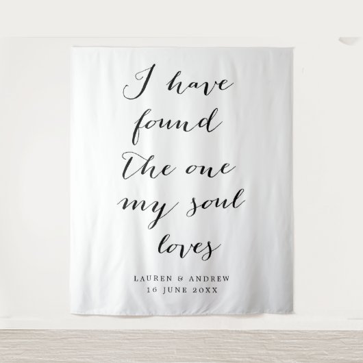 理想の相手が見つかった 結婚式用背景 タペストリー (正面)