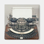 理想的なキーボードを備えたハモンド型タイプライター マグネット (正面)