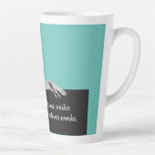 理由はスナーキーヴィンテージ カフェラテマグ (右)