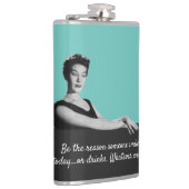 理由はスナーキーヴィンテージ フラスク (右)