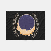 環状太陽の日食10月14日 フリースブランケット (正面(横))