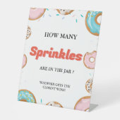 瓶の赤ちゃんシャワーゲーム内のSPrinklesの数 台座サイン (正面)