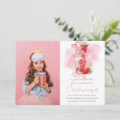 甘いお祝いイチゴ誕生日写真 招待状 (スタンド正面)