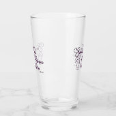 「甘いお茶とお話」でグラスを飲む タンブラーグラス (左)