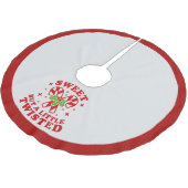 甘いがおもしろいねじれた引用文赤いクリスマスユーモア ブラッシュドポリエステルツリースカート (アングル)