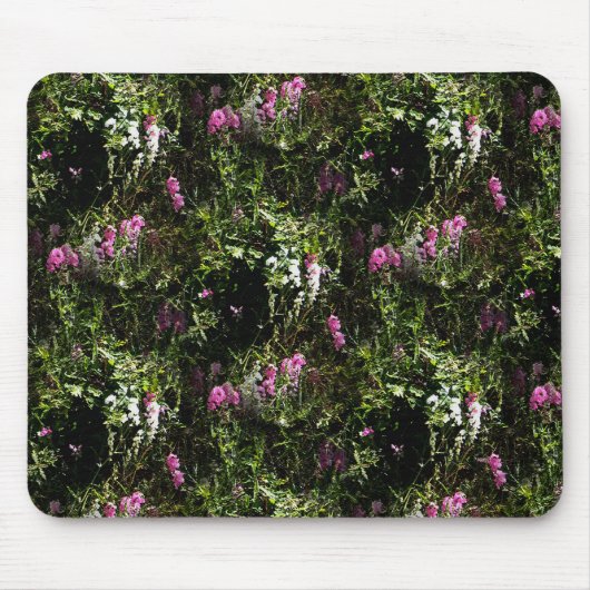 甘いエンドウ豆が育つ山の中で….. マウスパッド (正面)