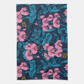 甘いエンドウ豆と(昆虫)マルハナバチ、ピンクとブルー キッチンタオル (縦)