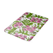 甘いエンドウ豆と（昆虫）マルハナバチ、ピンク、緑と白 バスマット (アングル)