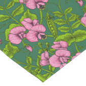 甘いエンドウ豆と（昆虫）マルハナバチ、緑とピンク ショートテーブルランナー (コーナー)