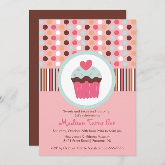 甘いカップケーキの誕生日のパーティの招待状 招待状 (正面/裏面)