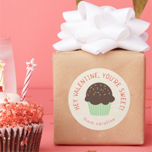 甘いカップケーキキキッズクラスルームのバレンタインデーパーティー ラウンドシール (パーティー)