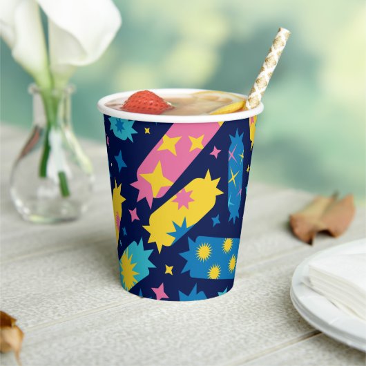 甘いキャンディー。 紙コップ (インサイチュ)