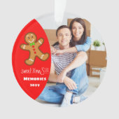甘いクリスマスジンジャーブレッドマン編集可能文字 – 赤 オーナメント (正面)