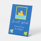 甘いゴムダッキー(アヒルちゃん)トリートサインベビーシャワー 台座サイン (正面)