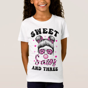 甘いサッシーと3メッシーバンヒョウのサングラス Tシャツ