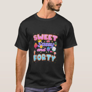 甘いサッシーと40歳の誕生日かわいい女の子パーティー40Y Tシャツ