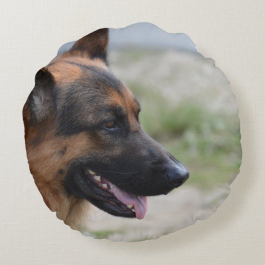 甘いジャーマン・シェパード犬 ラウンドクッション (裏面)