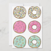 甘いドーナツ、虹の色、甘い最初の誕生日 招待状 (裏面)