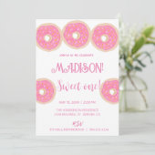 甘いドーナツ、虹の色、甘い最初の誕生日 招待状 (スタンド正面)