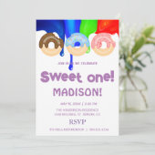 甘いドーナツ、虹の色、甘い最初の誕生日 招待状 (スタンド正面)