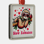 甘いナマケモノの瞬間：バレンタインデーのスローロマンス メタルオーナメント (右)