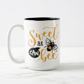 甘いハチの言葉アート追加モノグラム ツートーンマグカップ (左)