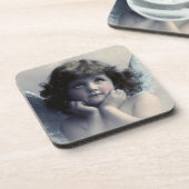 甘いバラ色の生意気なヴィンテージ天使が雲に コースター (左側)