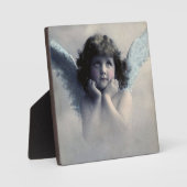 甘いバラ色の生意気なヴィンテージ天使が雲に フォトプラーク (正面)